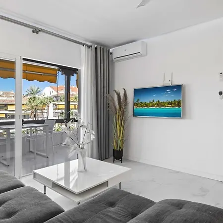 Fabulous One Bedroom Flat With Pool At The Golden Mile Marbella