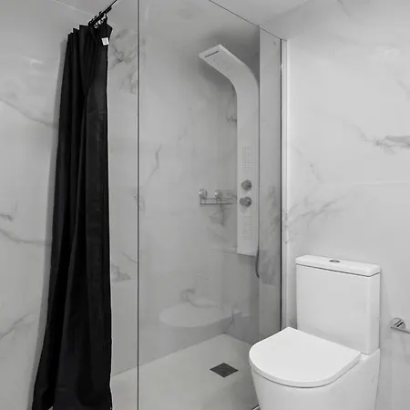 Fabulous One Bedroom Flat With Pool At The Golden Mile *